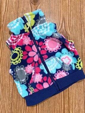4/$20 Carter’s Floral Fleece Zip Vest in Bright Multicolour 6 Months
